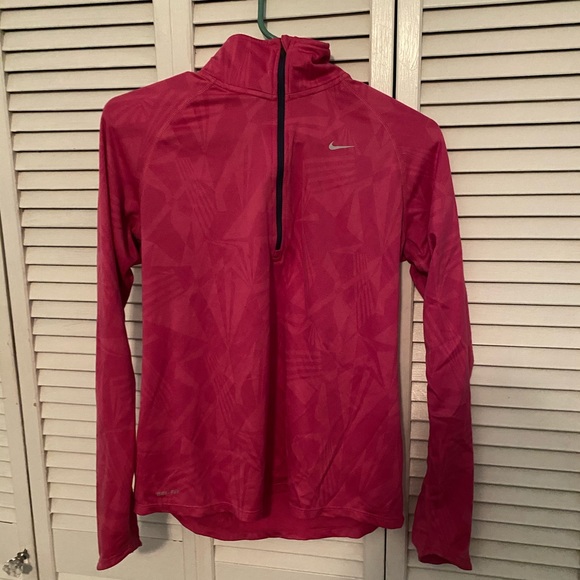 Nike Tops - Nike long sleeve